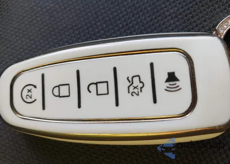 2015 Ford Focus Titanium from USA, damaged, VIN 1FADP3J23FL304788